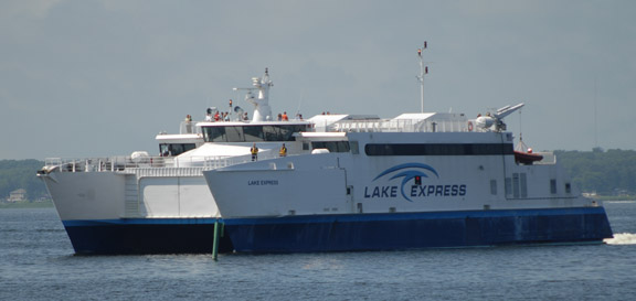 Lake Express arriving Muskegon - 928