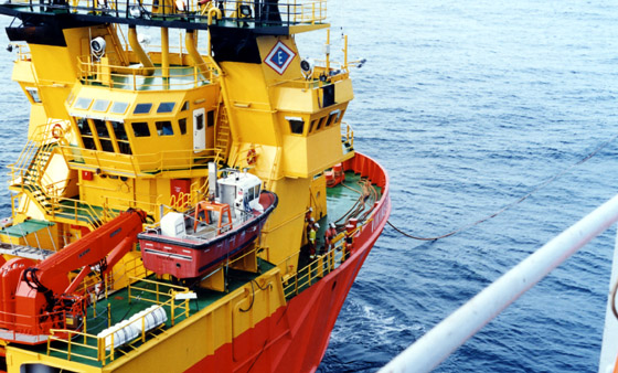 Messenger line are on the fos'cle of the OSV -- ready to shot the line